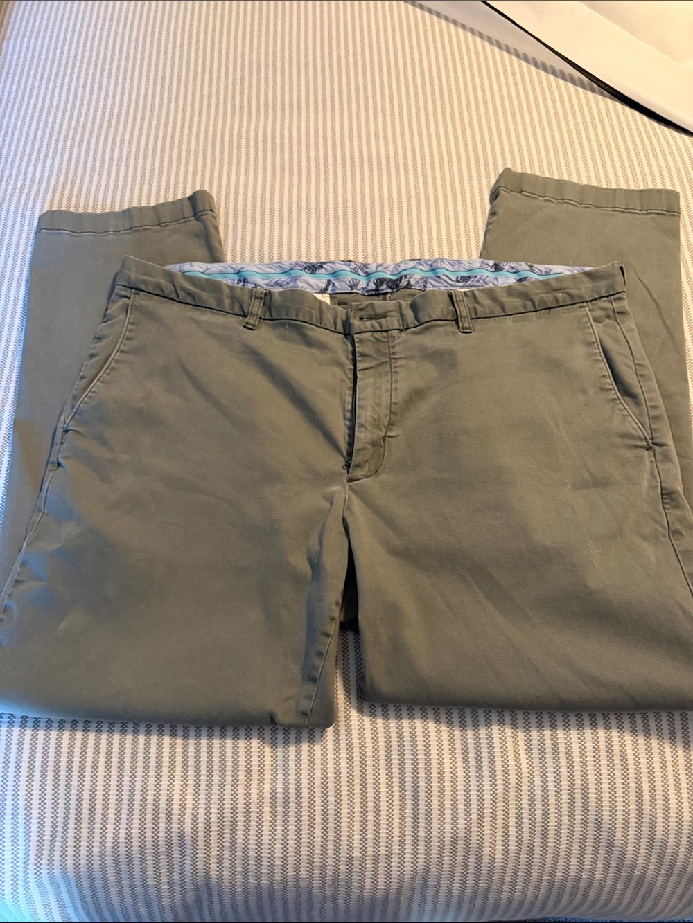 Mens Tommy Bahama Boracay Olive Chino Pants 42 x 30